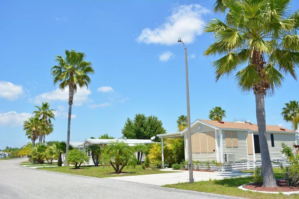 Harbor Lakes Rv Resort Порт-Шарлотт Экстерьер фото